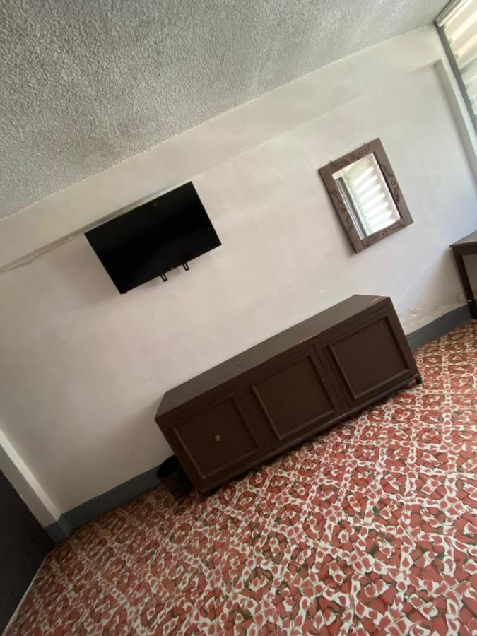 Hotel Oseguera Uruapan  외부 사진